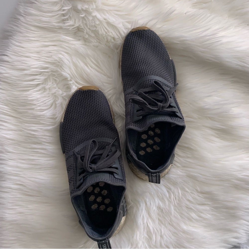Grey NMW_ R1 Adidas Marque Shoes